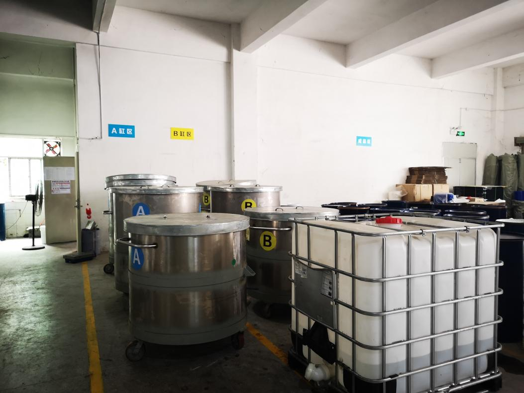 模具硅膠原料和制品儲存需留意的事項有哪些 ？